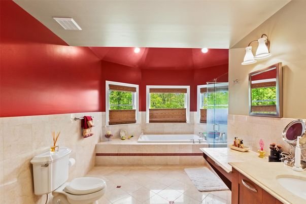 Bathroom, Interior, Recessed Lighting