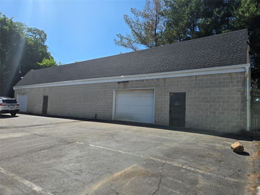 Detached Garage, Exterior