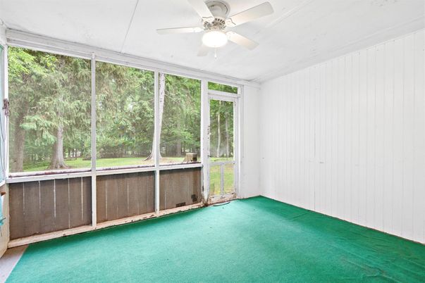 Empty room, Interior, Sun Room