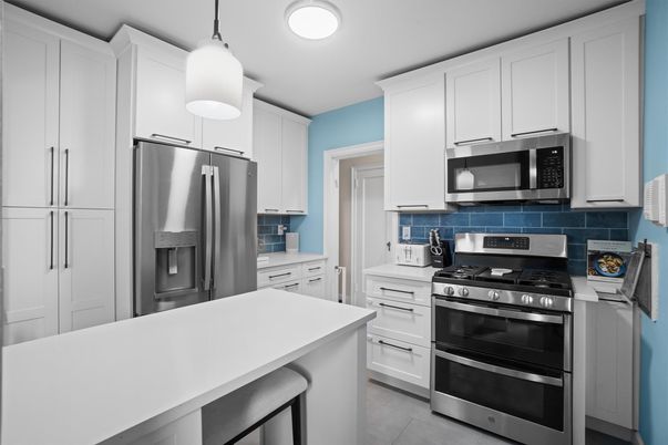 Interior, Kitchen, Pendant Lights, Recessed Lighting, Stainless Steel Appliances