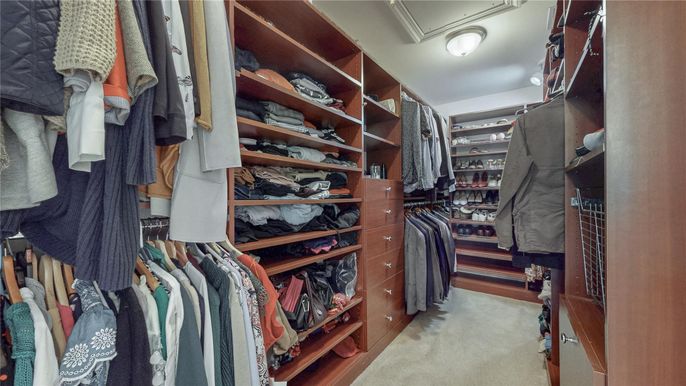 Interior, Walk-in Closets
