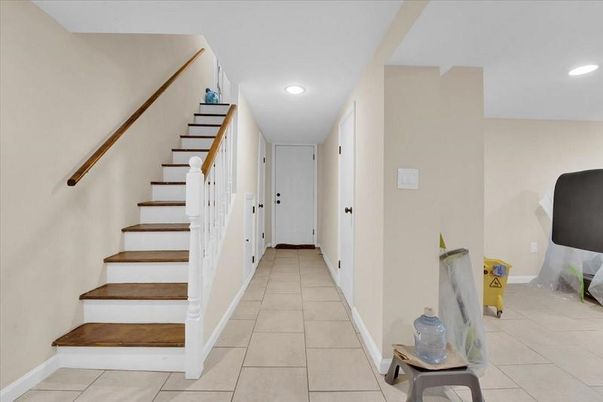 Interior, Recessed Lighting