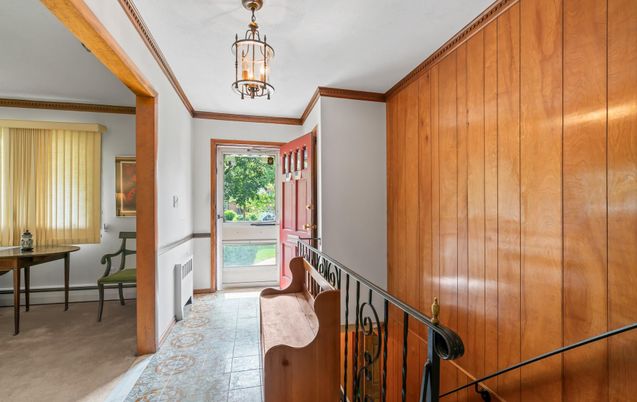Interior, Pendant Lights, Wooden Walls