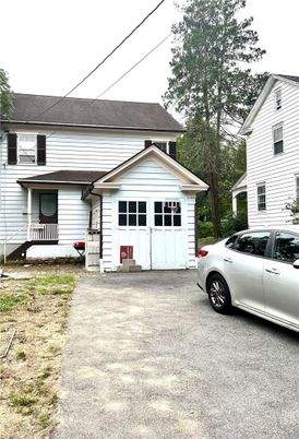 Detached Garage, Exterior