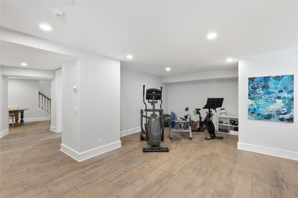 Fitness Equipment, Interior, Recessed Lighting, Wood Texture Flooring