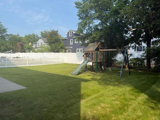 Backyard, Exterior, Playground