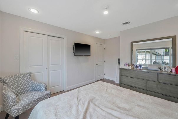 Bedroom, Interior, Recessed Lighting