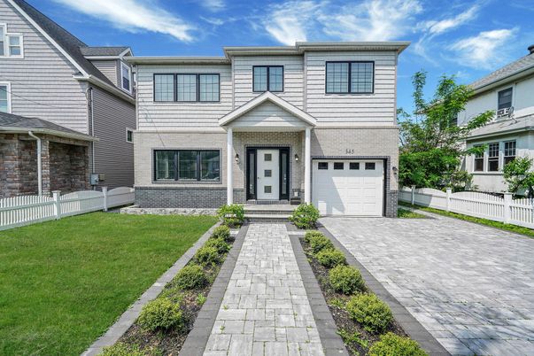 Attached, Exterior, Facade, Brick Facade, Rowhouse