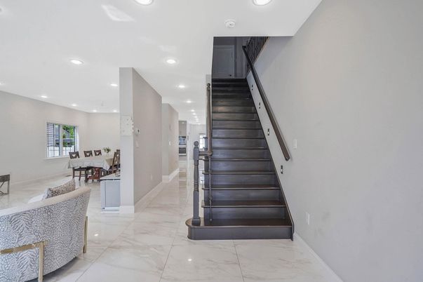 Dining room, Interior, Marble, Recessed Lighting