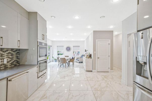 Dining room, Interior, Kitchen, Marble, Recessed Lighting, Stainless Steel Appliances