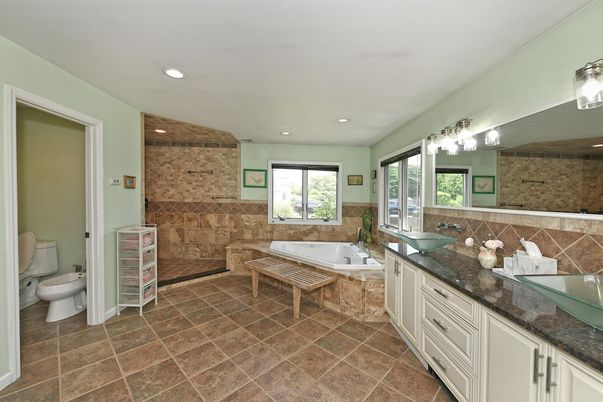 Bathroom, Interior, Recessed Lighting, Stone Walls