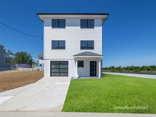 Attached, Exterior, Facade, Modern