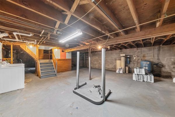 Interior, Stone Walls, Washer, Wooden Beams
