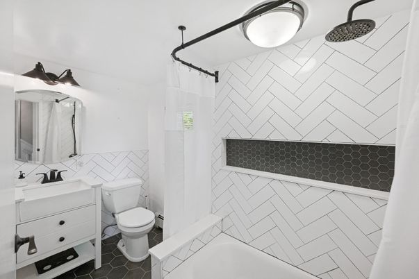 Bathroom, Interior, Tile Countertops