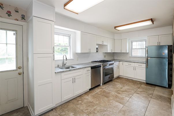 Interior, Kitchen, Stainless Steel Appliances