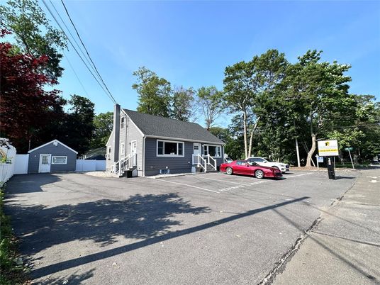 Detached Garage, Exterior
