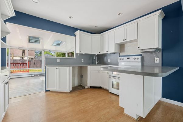 Interior, Kitchen, Recessed Lighting, Wood Texture Flooring