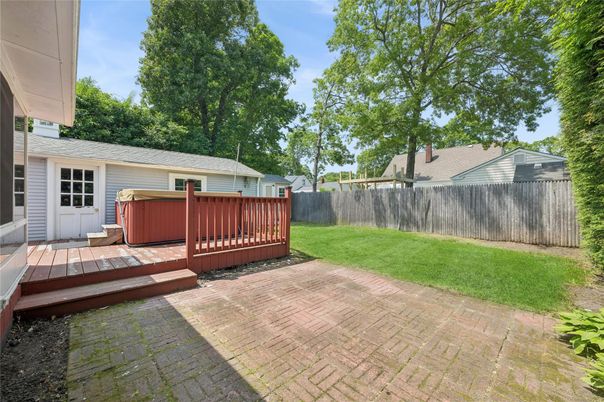 Backyard, Exterior, Hot Tub