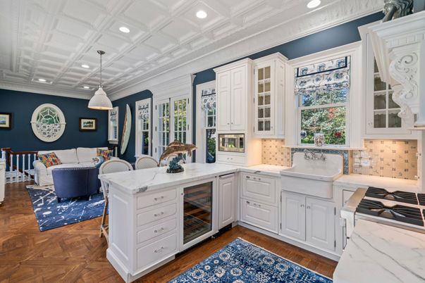 Interior, Kitchen, Living room, Pendant Lights, Recessed Lighting, Wood Texture Flooring