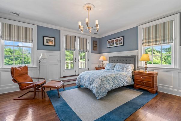 Bedroom, Chandelier, Interior, Pendant Lights, Wood Texture Flooring