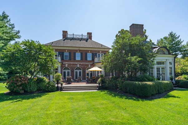 Backyard, Exterior, Facade, Brick Facade, Georgian