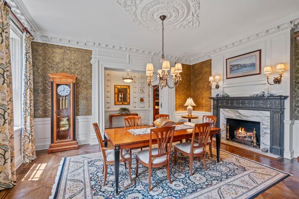 Chandelier, Dining room, Fireplace, Interior, Wood Texture Flooring