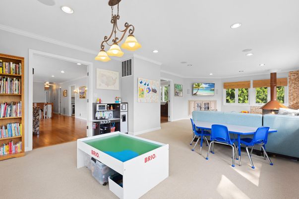 Billiard Table, Dining room, Game Room, Interior, Pendant Lights, Recessed Lighting