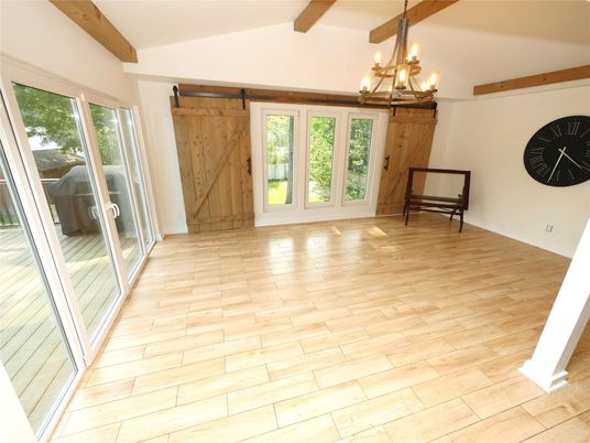 Chandelier, Empty room, Interior, Wooden Beams, Wood Texture Flooring