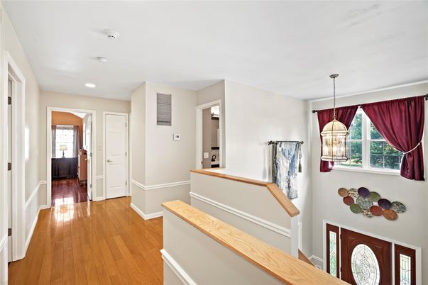 Interior, Pendant Lights, Recessed Lighting, Wood Texture Flooring
