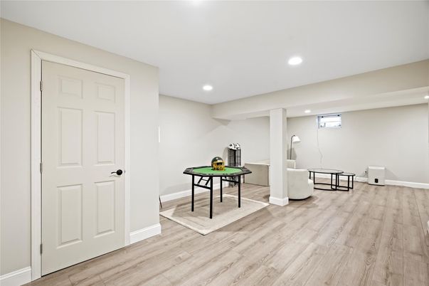 Interior, Recessed Lighting, Wood Texture Flooring