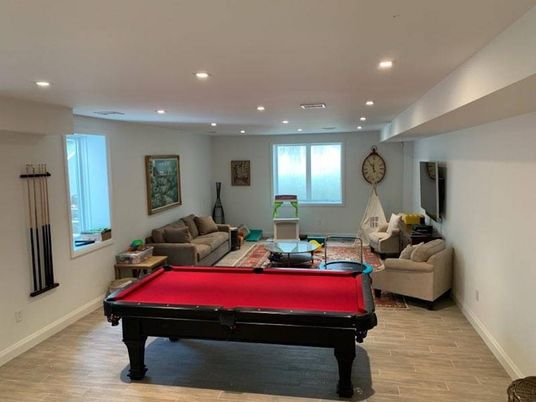 Billiard Table, Game Room, Interior, Living room, Recessed Lighting, Wood Texture Flooring