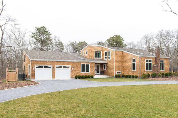 Attached, Exterior, Facade, Brick Facade, Cape Cod