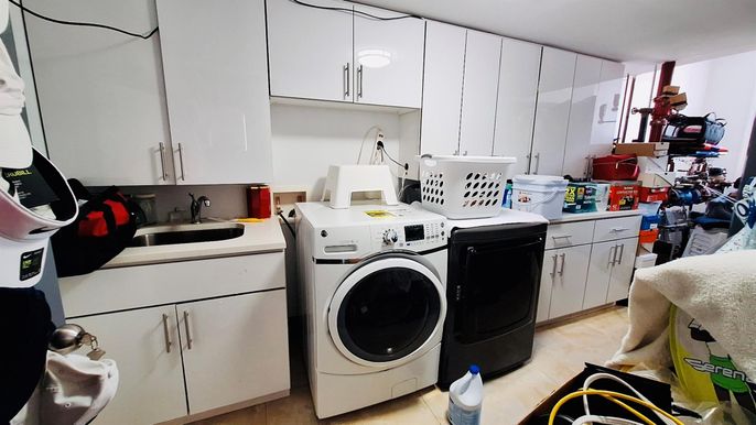 Interior, Washer
