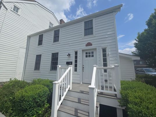 Exterior, Facade, None