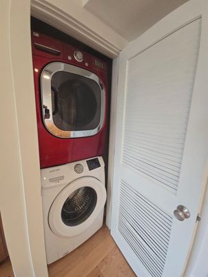 Interior, Utility Closets, Washer, Wood Texture Flooring