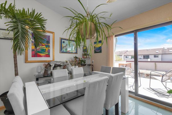 Dining room, Interior