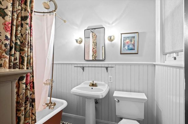 Bathroom, Interior