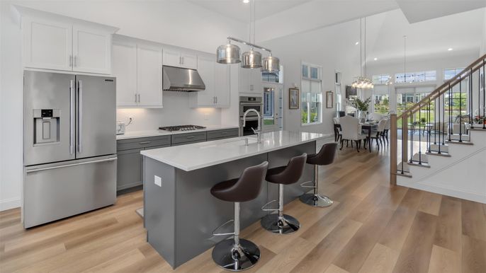 Dining room, Interior, Kitchen, Pendant Lights, Recessed Lighting, Stainless Steel Appliances, Wood Texture Flooring