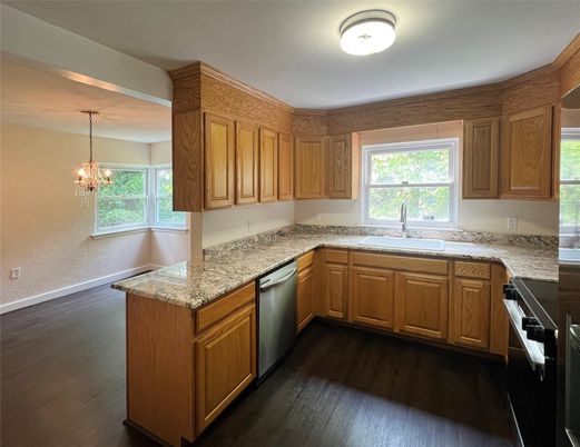 Chandelier, Interior, Kitchen, Wood Texture Flooring