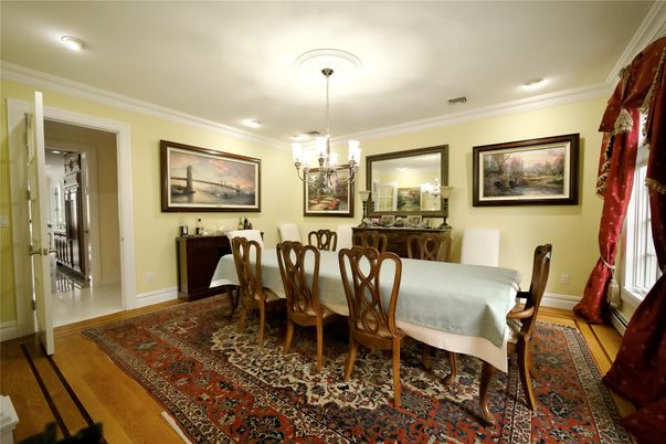 Chandelier, Dining room, Interior, Recessed Lighting, Wood Texture Flooring