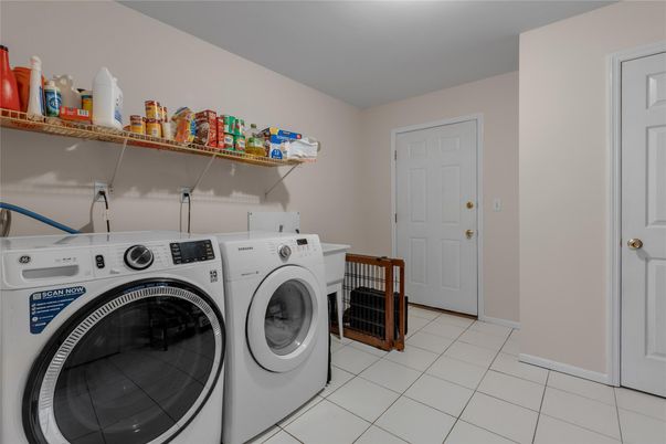 Interior, Washer