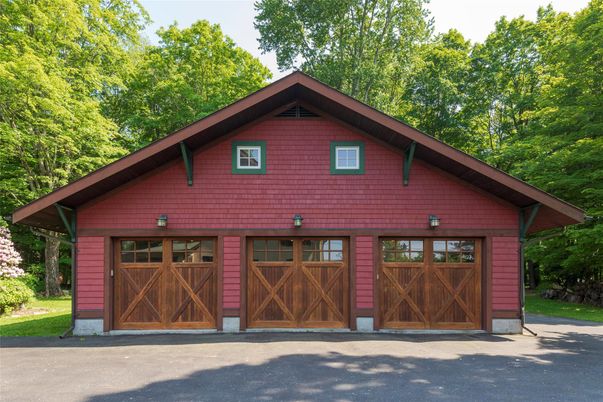 Attached, Exterior, Facade, Log Home