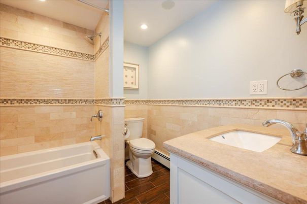 Bathroom, Interior, Recessed Lighting, Wood Texture Flooring