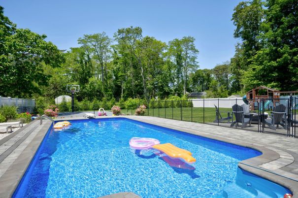 Exterior, Playground, Pool