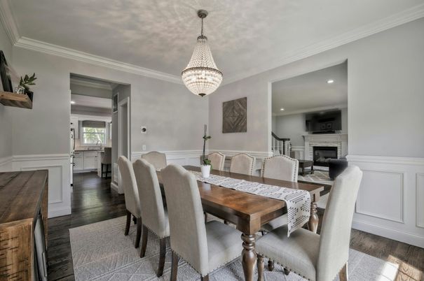 Chandelier, Dining room, Fireplace, Interior, Recessed Lighting, Wood Texture Flooring