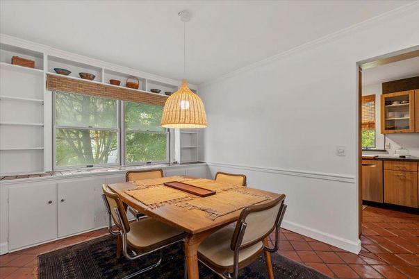 Dining room, Interior, Pendant Lights
