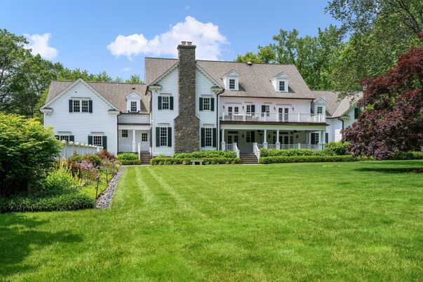 Backyard, Exterior, Facade, Farmhouse