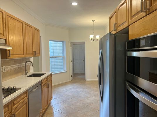 Chandelier, Interior, Kitchen, Pendant Lights, Recessed Lighting