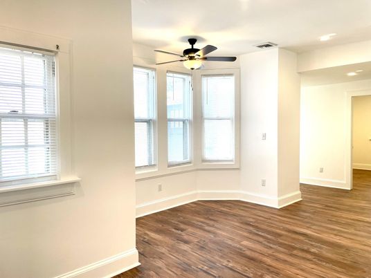 Empty room, Interior, Recessed Lighting, Wood Texture Flooring