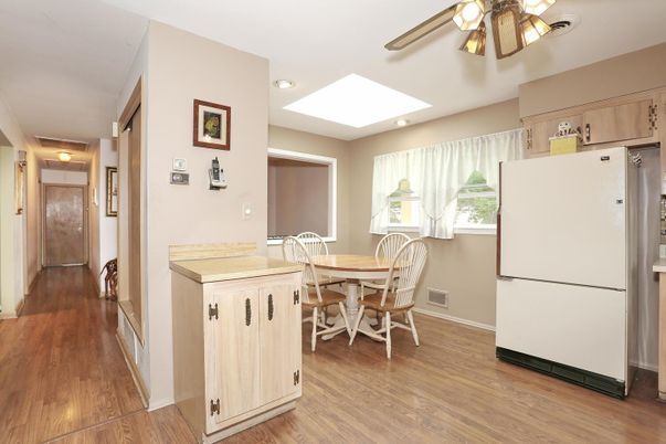 Dining room, Interior, Kitchen, Recessed Lighting, Wood Texture Flooring